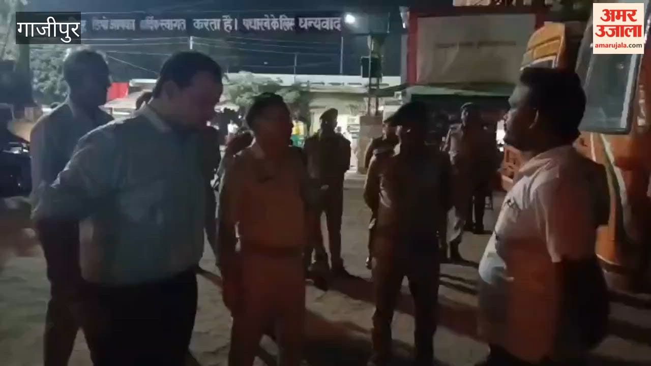 DM and SP inspect railway station and bus stand