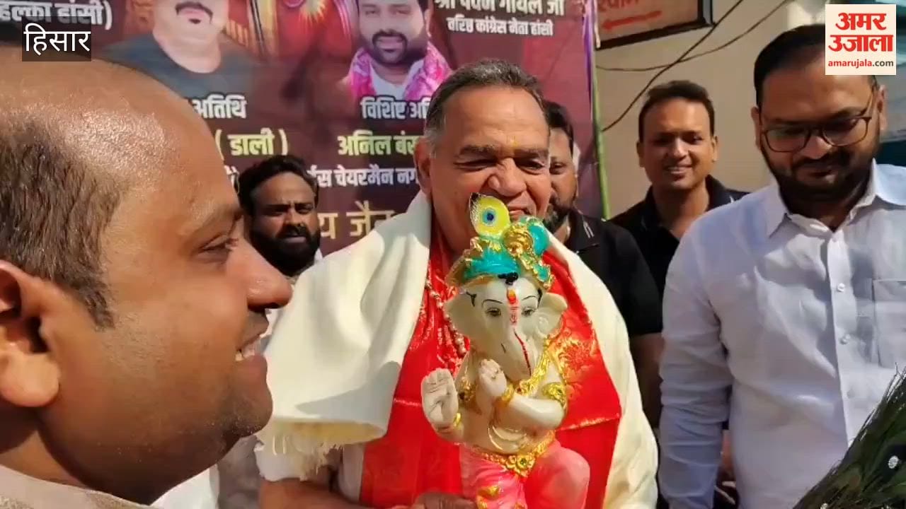 12 free buses depart from Hansi for the Agroha Dham fair.