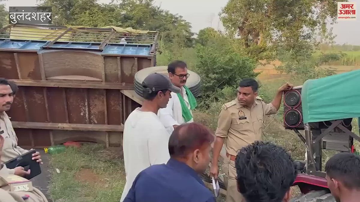 रेस के चक्कर में पलटी श्रद्धालुओं से भरी ट्रैक्टर-ट्रॉली, 17 महिलाओं समेत 20 घायल