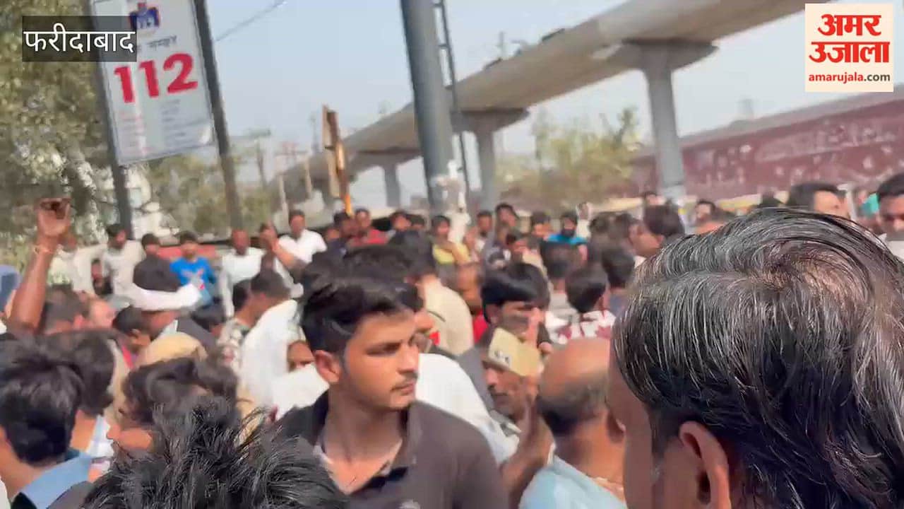 A traffic jam occurred on Ballabhgarh bridge police cleared it and way is now open