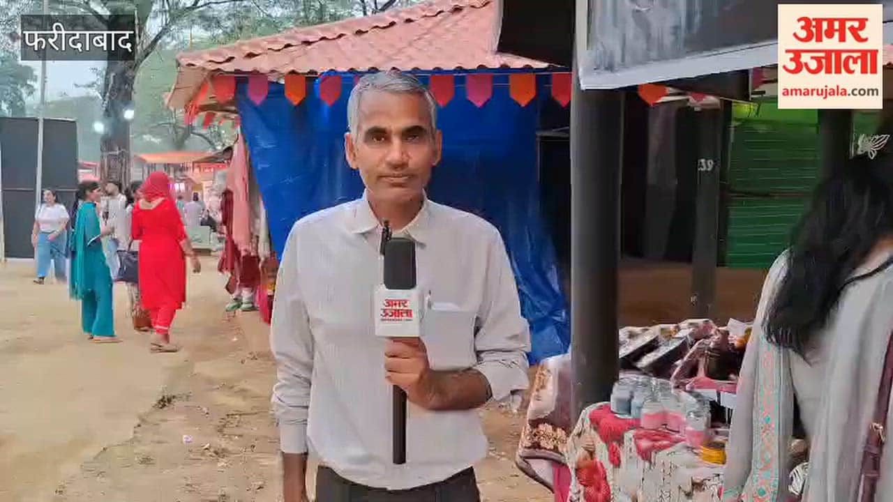 Artisans from Delhi arrived at Surajkund Diwali Mela with terracotta diyas
