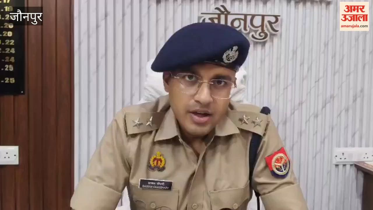 Jaunpur police take action one accused arrested with five quintals of illegal firecrackers