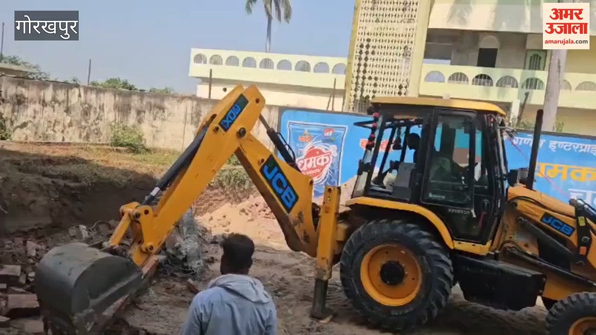 गोरखपुर: शहीद स्मारक गौनर मार्ग से हटाया गया अतिक्रमण