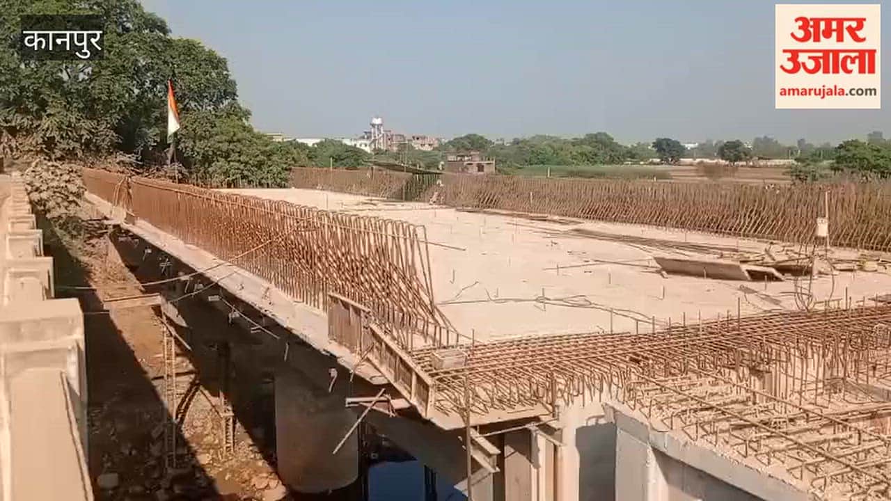 Kanpur: Bridge construction resumes as water level of Non River drops