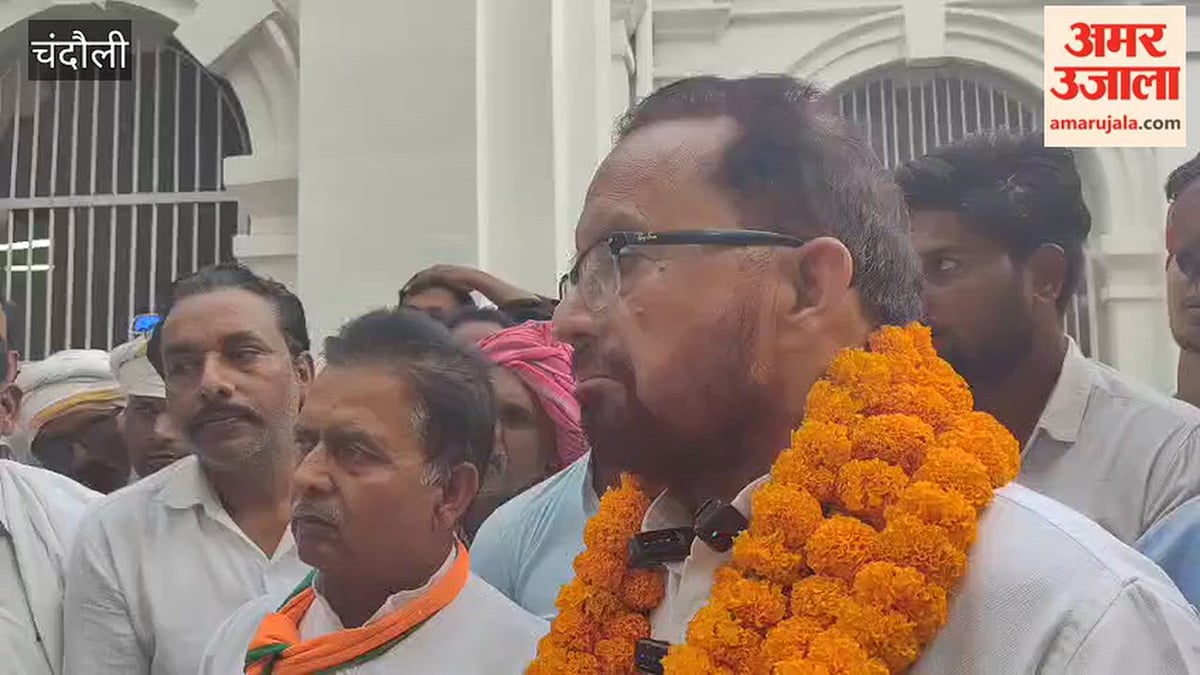 बलिया: 17 सीएचसी में विशेषज्ञ डॉक्टरों की कमी का मुद्दा उठा, पूर्व विधायक ने सीएम को सौंपा ज्ञापन
