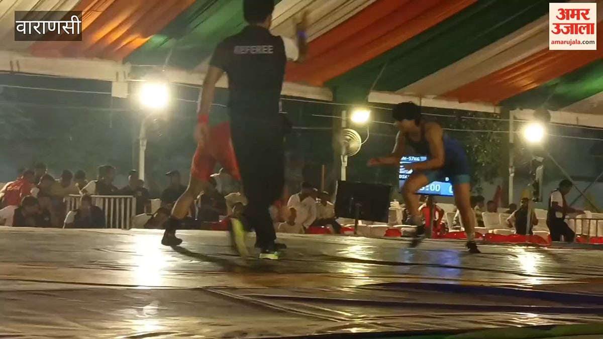 वाराणसी: ओपन स्टेट महिला कुश्ती में दीक्षा ने जीता स्वर्ण, यूपी पुलिस की पहलवान को किया चित