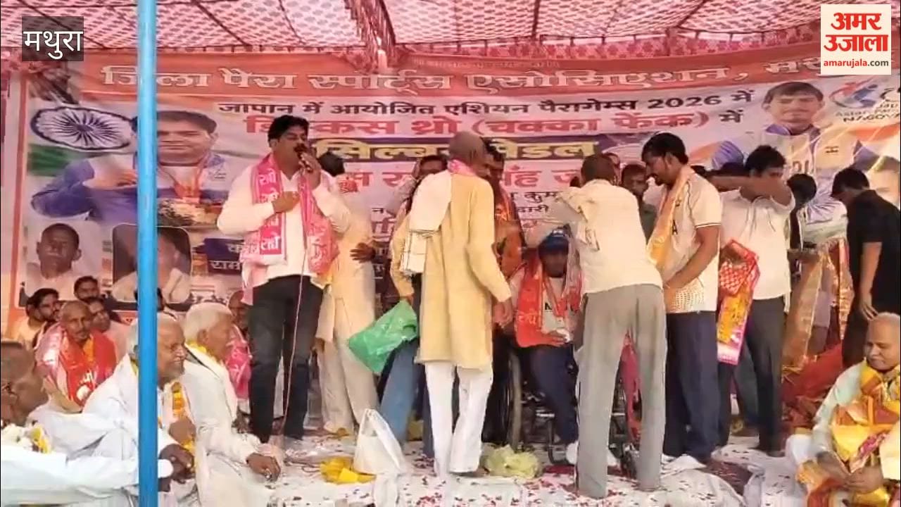 Ram Ratan, who won a silver medal in Japan, received a grand welcome—accompanied by the beating of drums—all the way from Delhi Airport to his village, Nari.