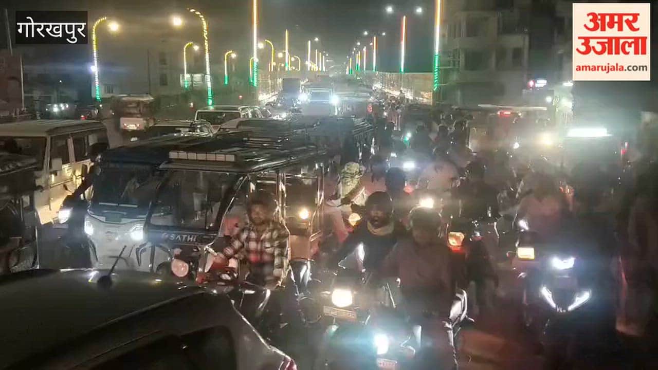 A traffic jam has formed near the new Gorakhnath overbridge.