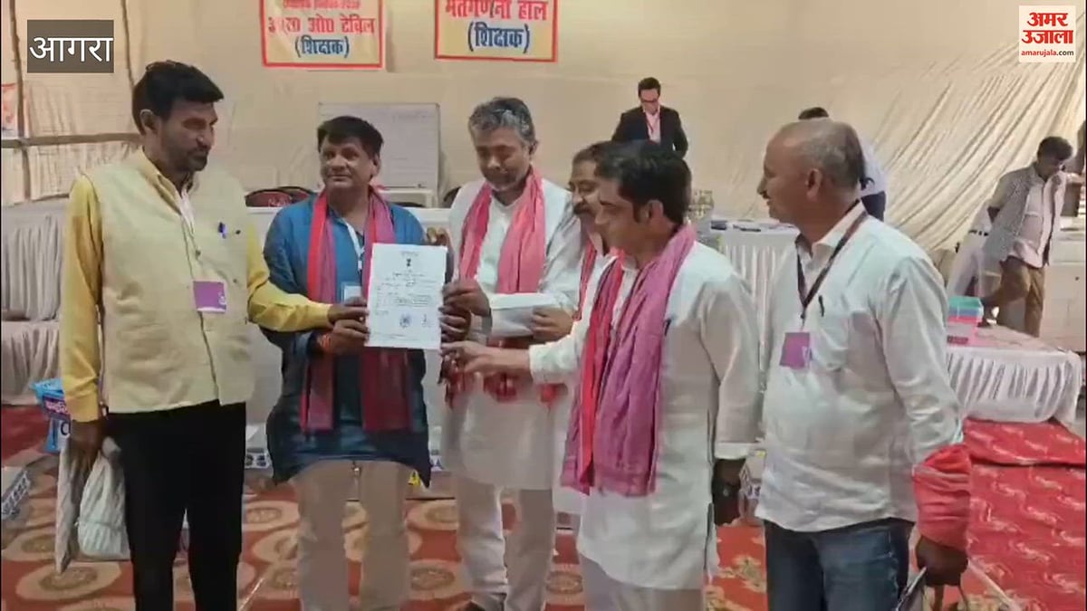 VIDEO: आगरा खंड शिक्षक एमएलसी चुनाव में सपा के डॉ. आकाश अग्रवाल विजयी