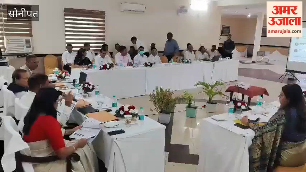 In Sonipat, Cabinet Minister Sharma held a key meeting with Sugarfed officials to review preparations for the sugarcane crushing season.