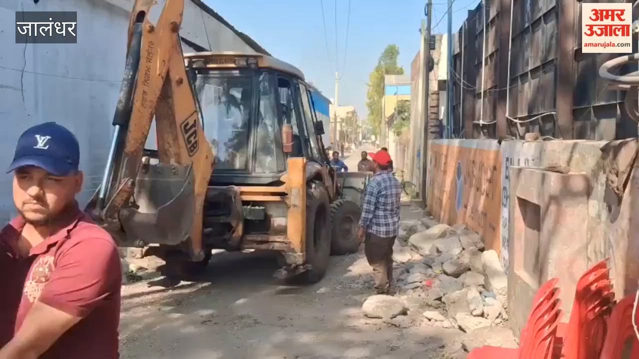 People protest against garbage trolleys, block the road