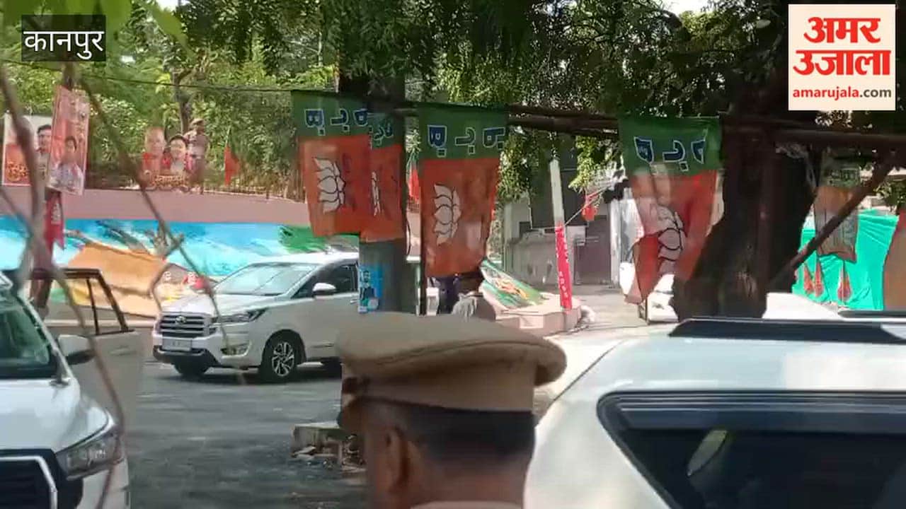 Kanpur: Chief Minister Yogi Adityanath reaches Valmiki Ashram by road