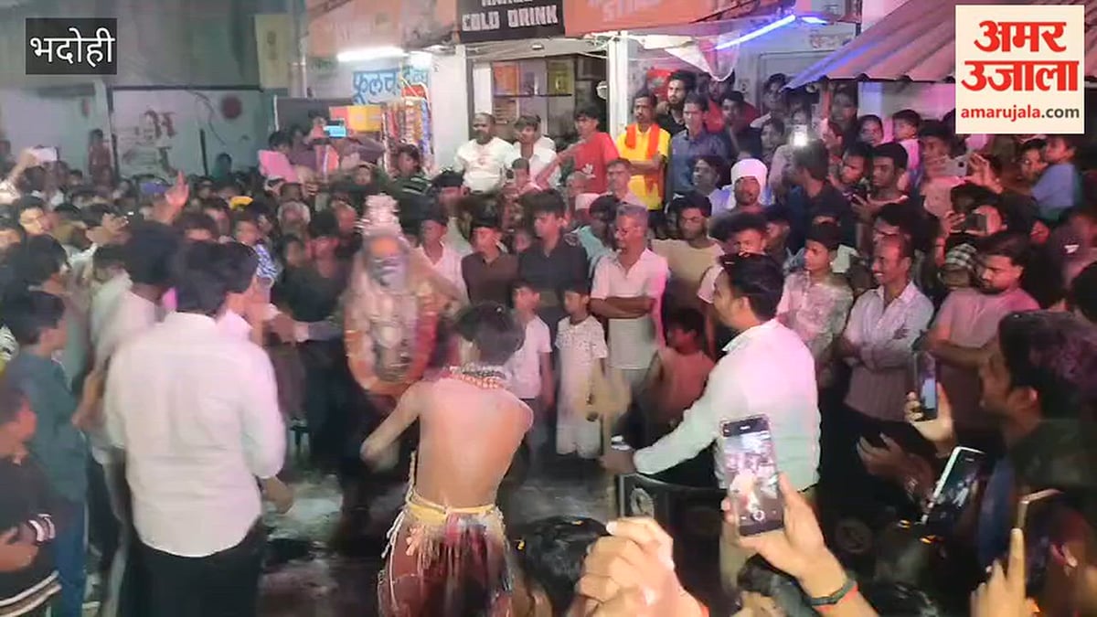 खमरिया के ऐतिहासिक भरत मिलाप में उमड़े हजारों लोग;  VIDEO