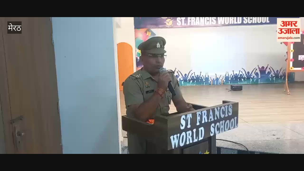 Amar Ujala Aparajita Programme at St. Francis World School Raises Cybercrime Awareness Among Girls