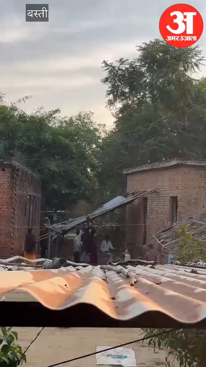 बस्ती: रास्ते पर टीनशेड लगाकर आवागमन रोकने का आरोप