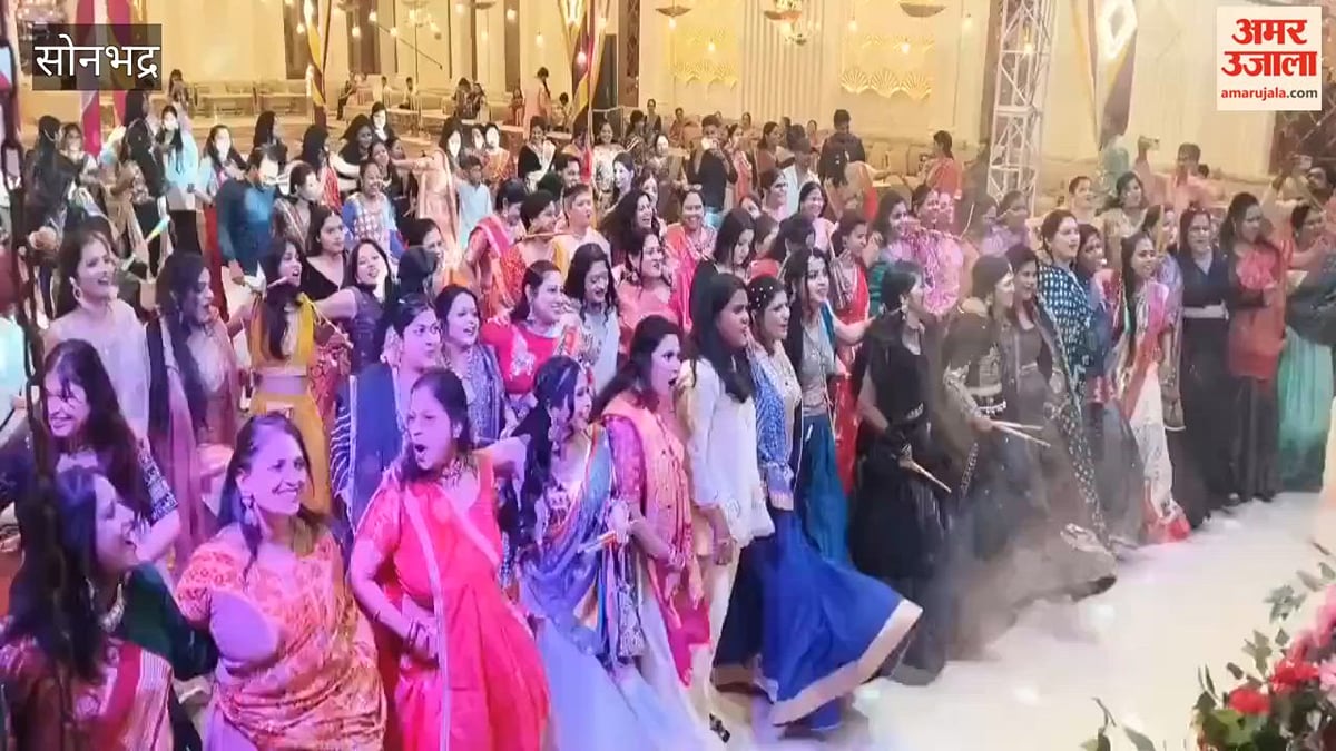 राजस्थानी गरबा सीजन-2 में महिलाओं ने मचाया धमाल