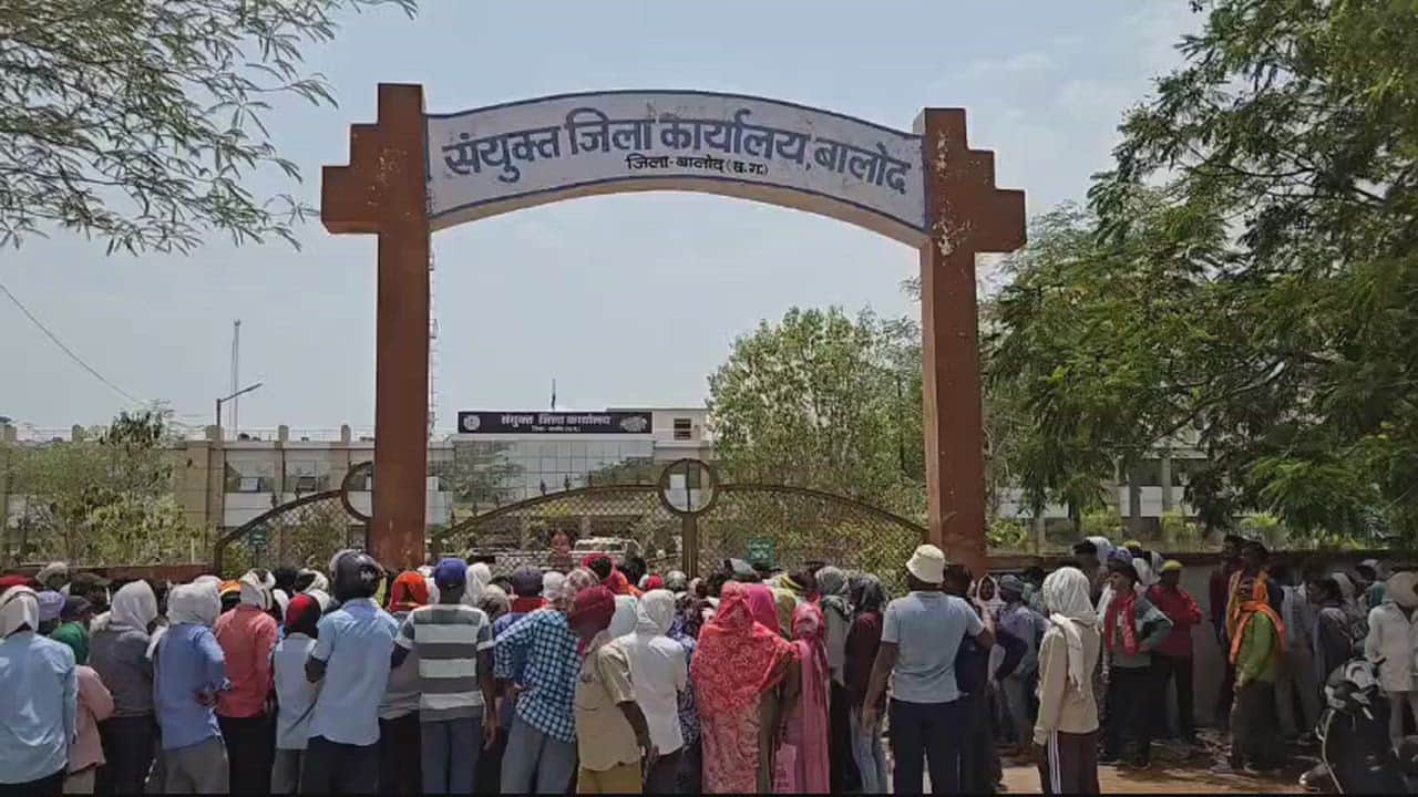 Three months later and no clue Villagers protest in Balod