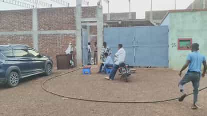 अवैध गुटका फैक्टरी का भंडाफोड़