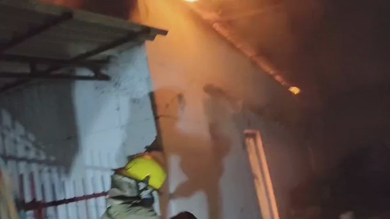 Durg Massive fire breaks out in a house fire
